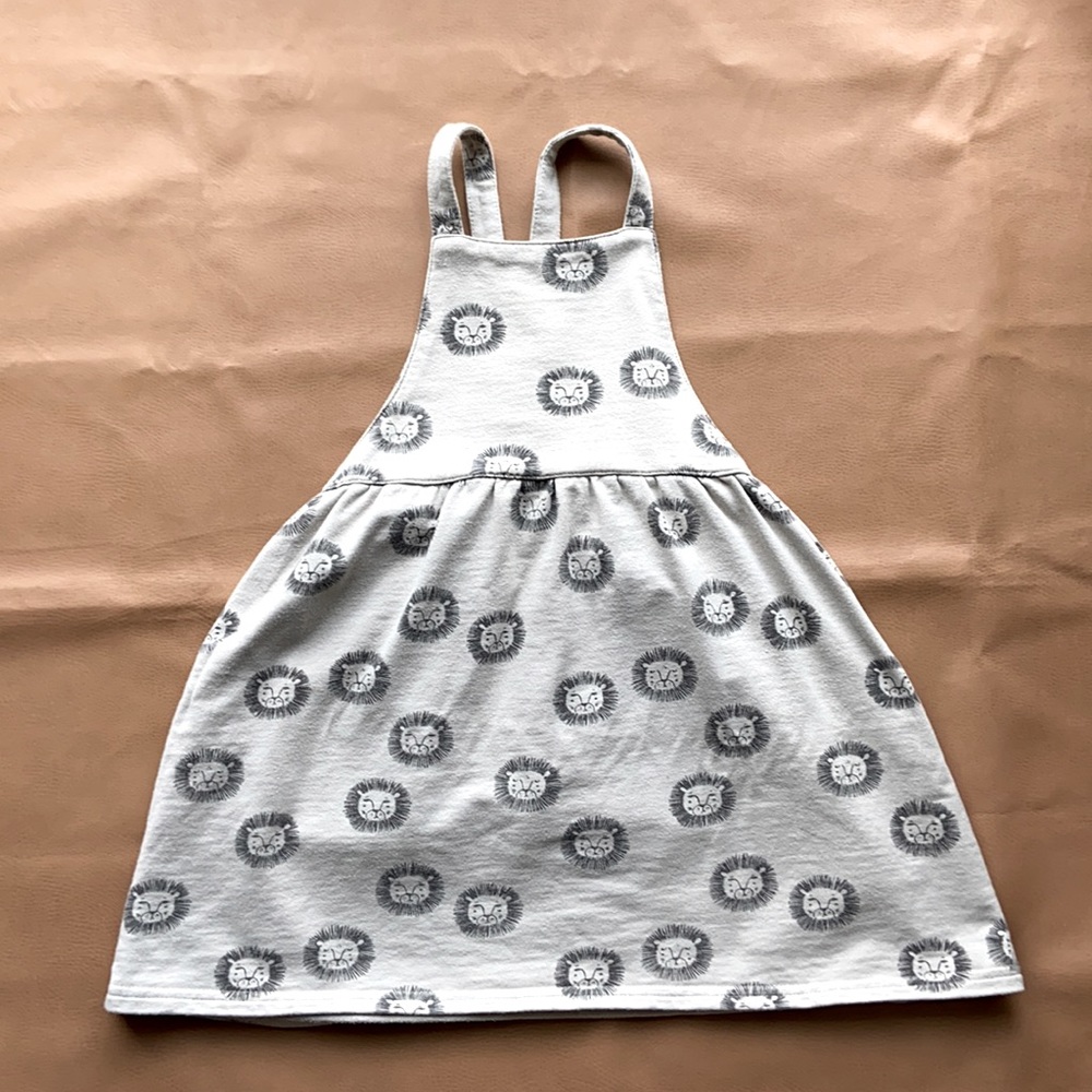Rylee + Cru size 6-7 Jumper